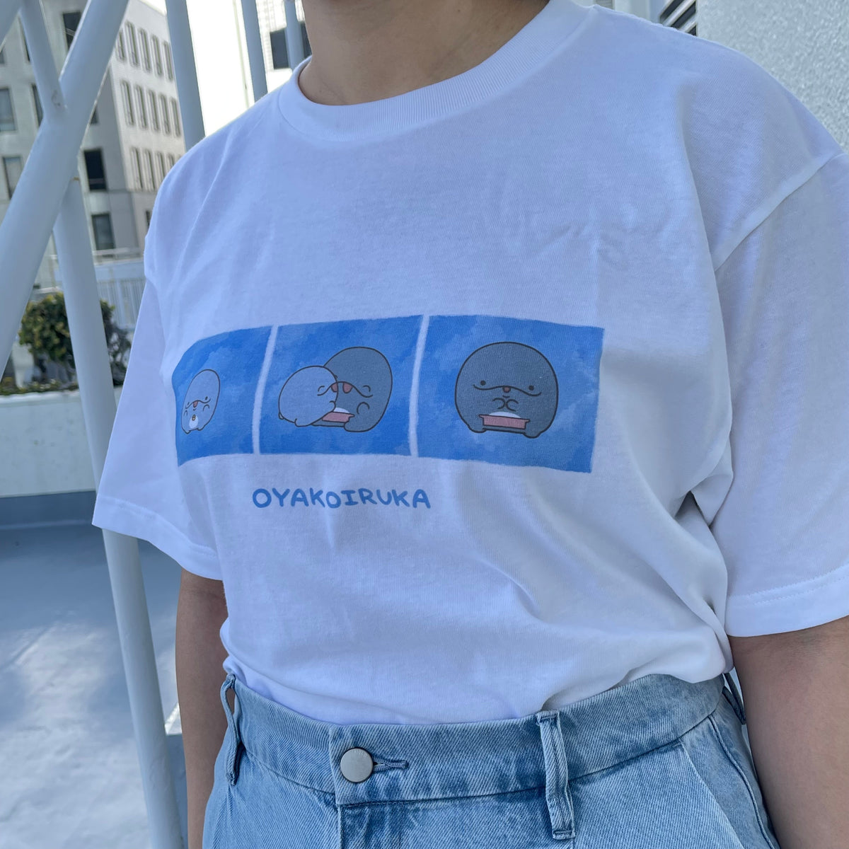 【親子イルカ】Tシャツ(仲良し)【5月中旬発送】