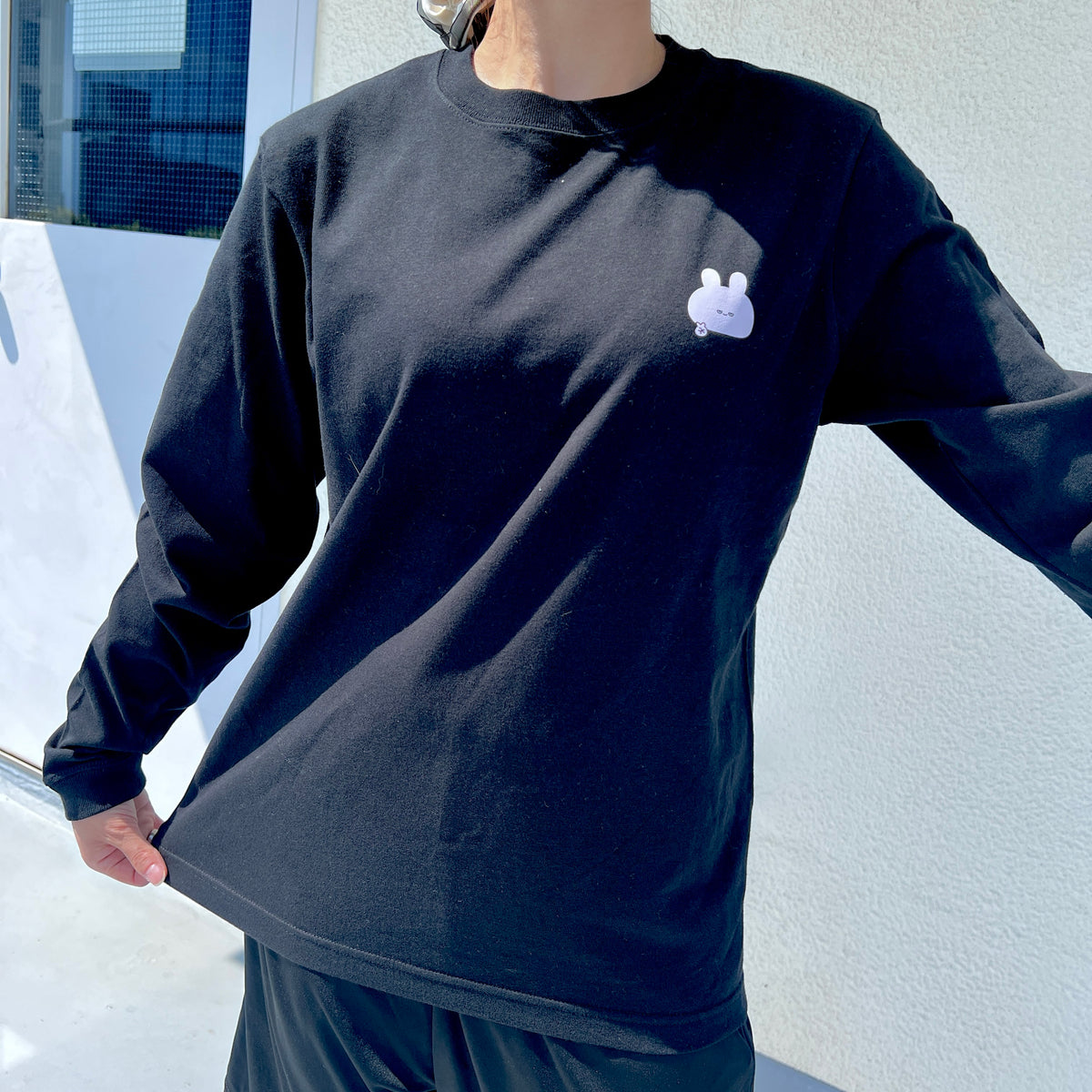 【あさみみちゃん】ワンポイント半目プリント長袖Tシャツ