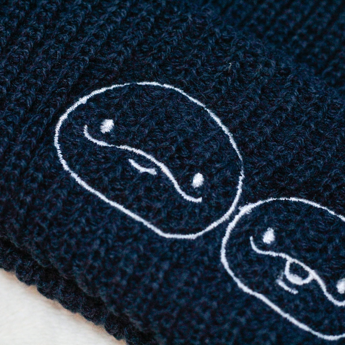 【親子イルカ】刺繍ビーニー【12月中旬発送】