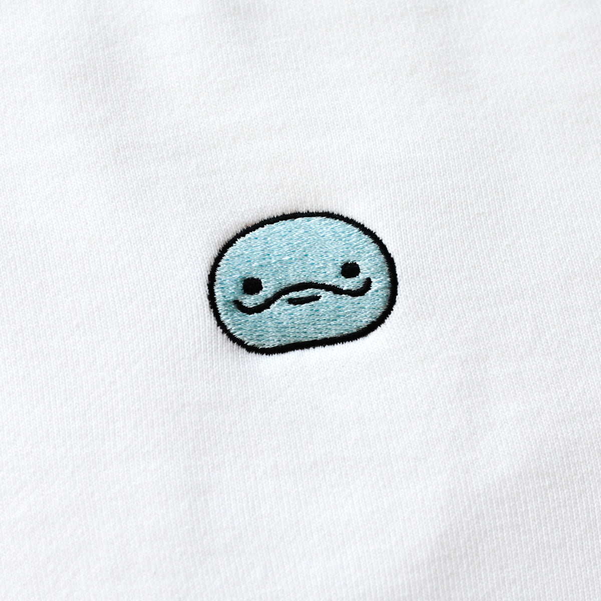 【親子イルカ】ワンポイント刺繍パーカー(キッズサイズ)【1月下旬発送】