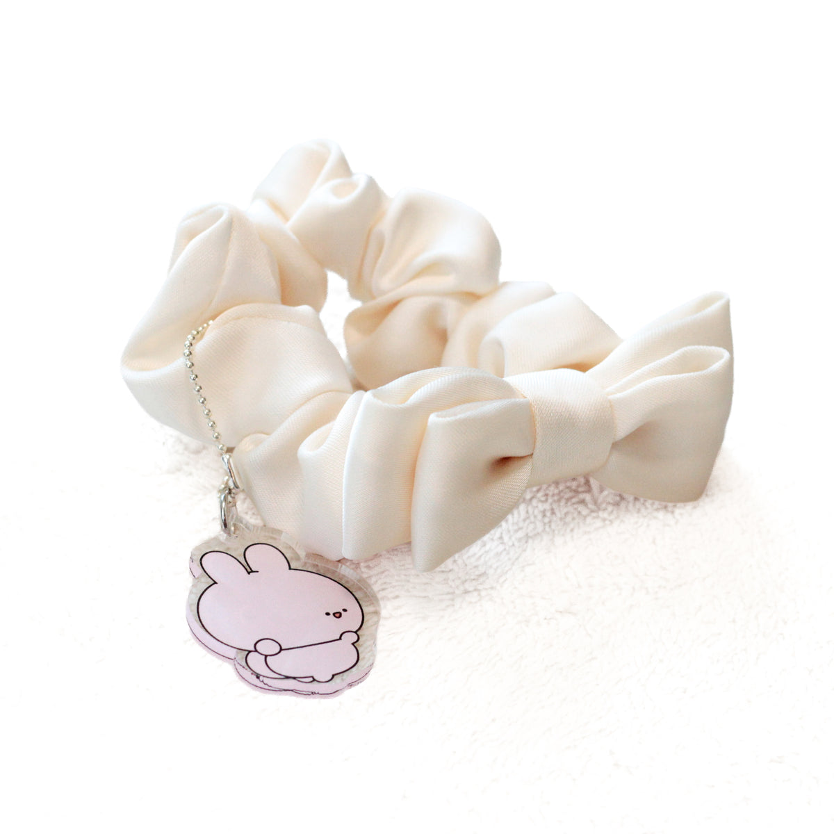 【あさみみちゃん】数量限定❣️アクリルチャーム付きリボンシュシュ【9月下旬発送】