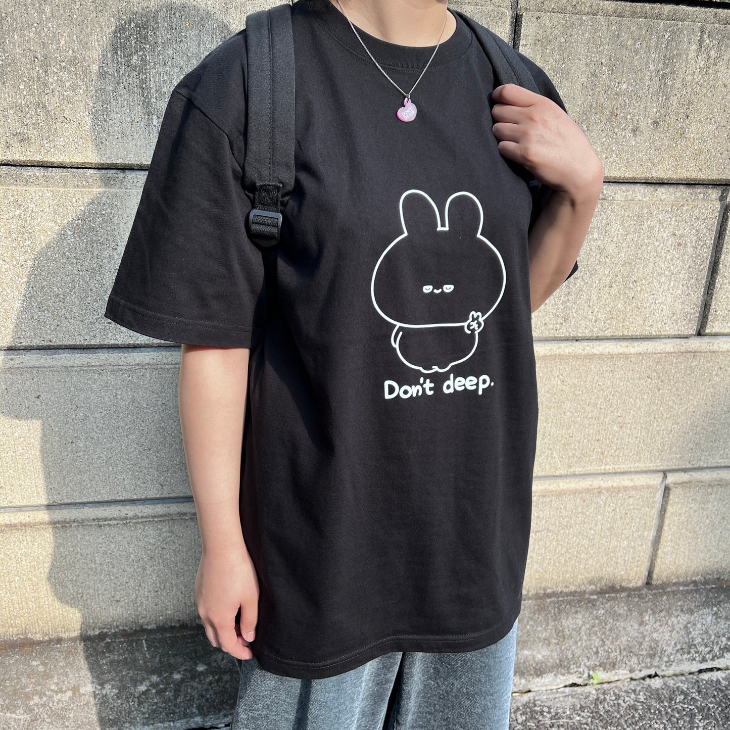 [ASAMIMICHAN] Half-eye T-shirt [Shipping in late-May]