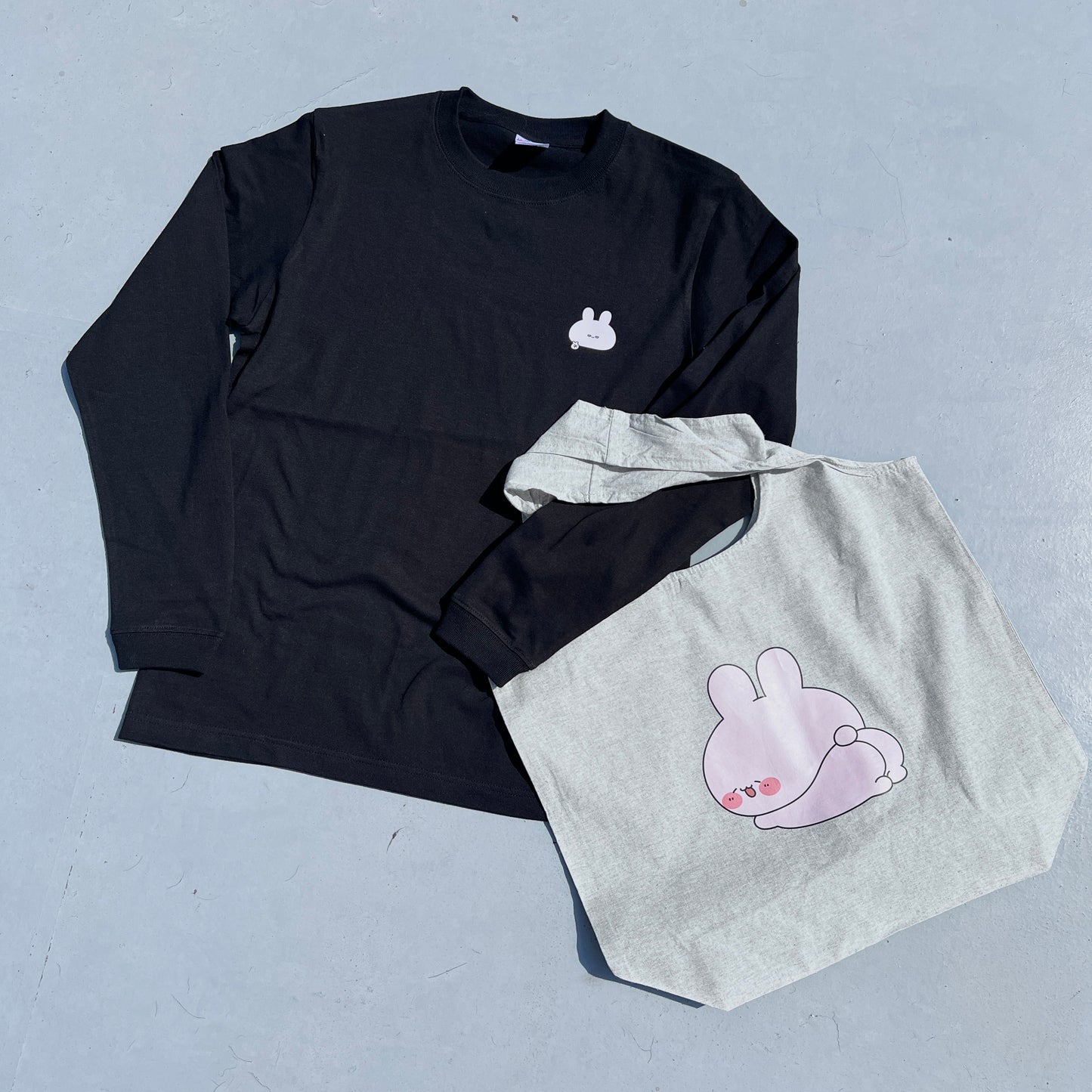 【あさみみちゃん】ワンポイント半目プリント長袖Tシャツ【10月中旬発送】