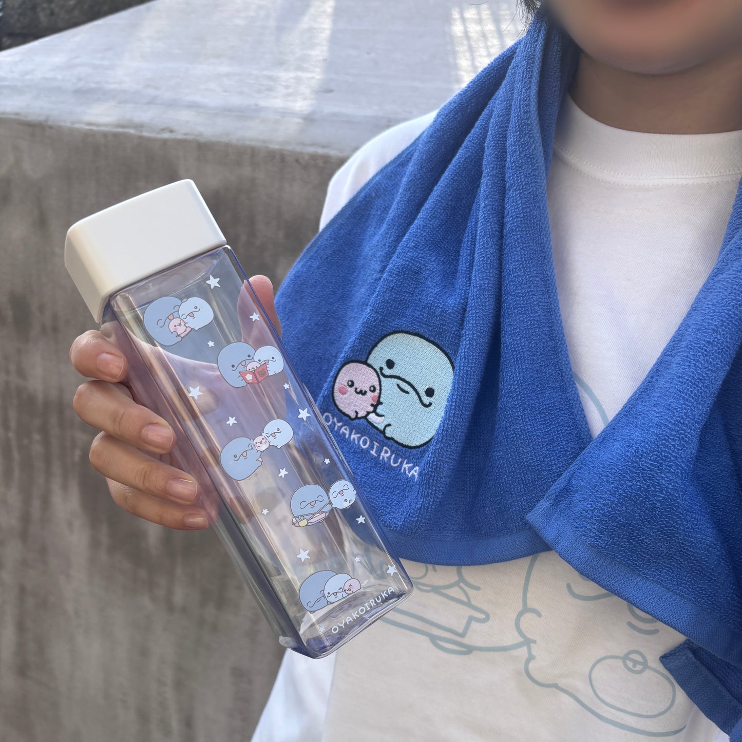 【親子イルカ】スクエアクリアボトル【5月下旬発送】