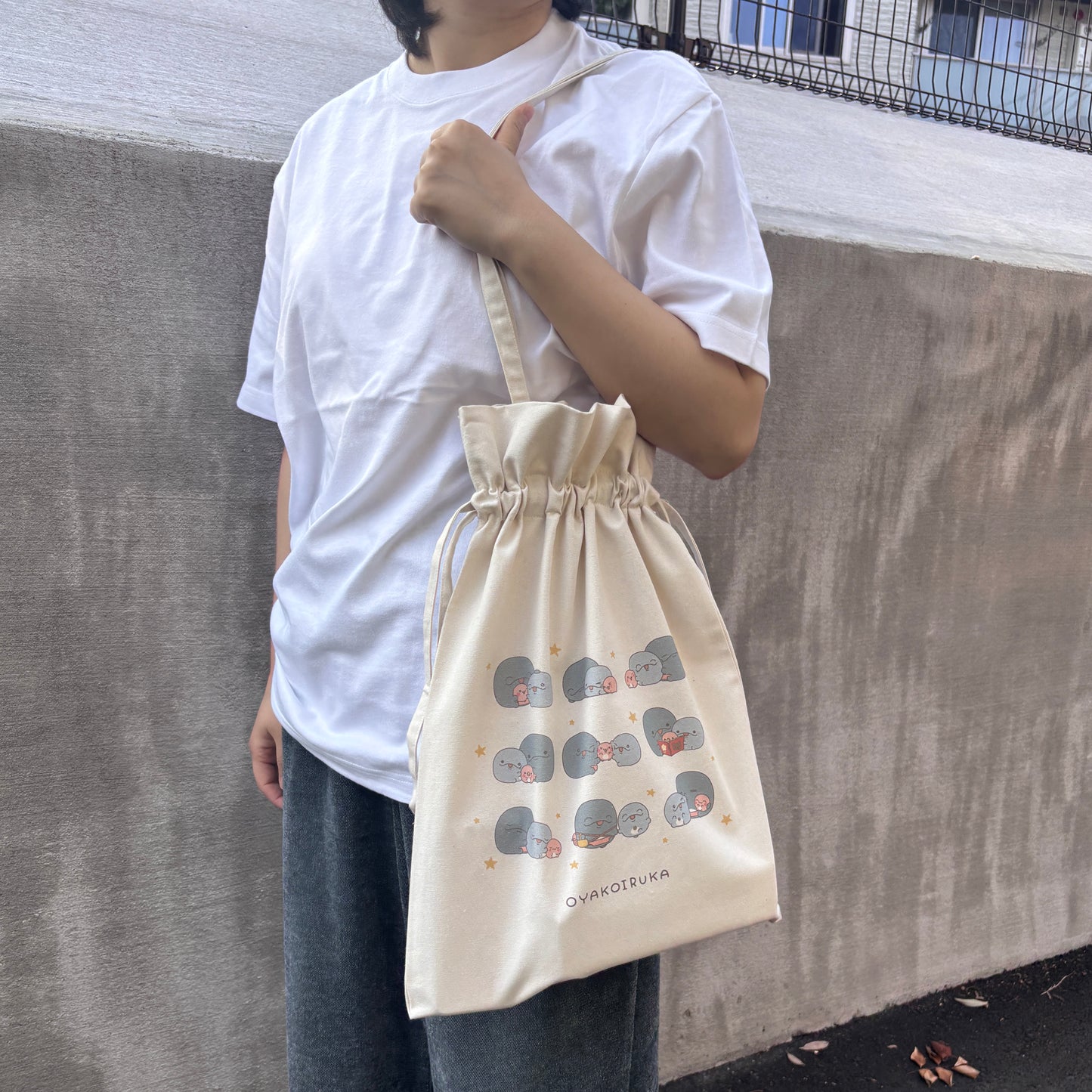 【親子イルカ】巾着バッグ【5月下旬発送】