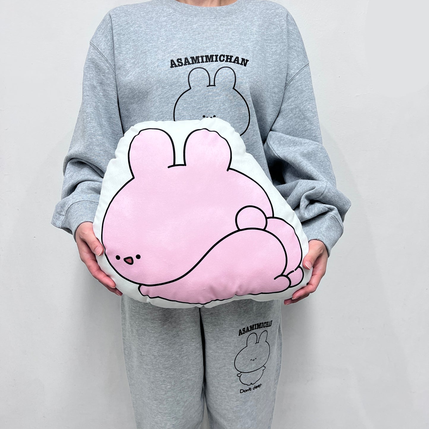 【あさみみちゃん】おしりビッグダイカットクッション【11月中旬発送】