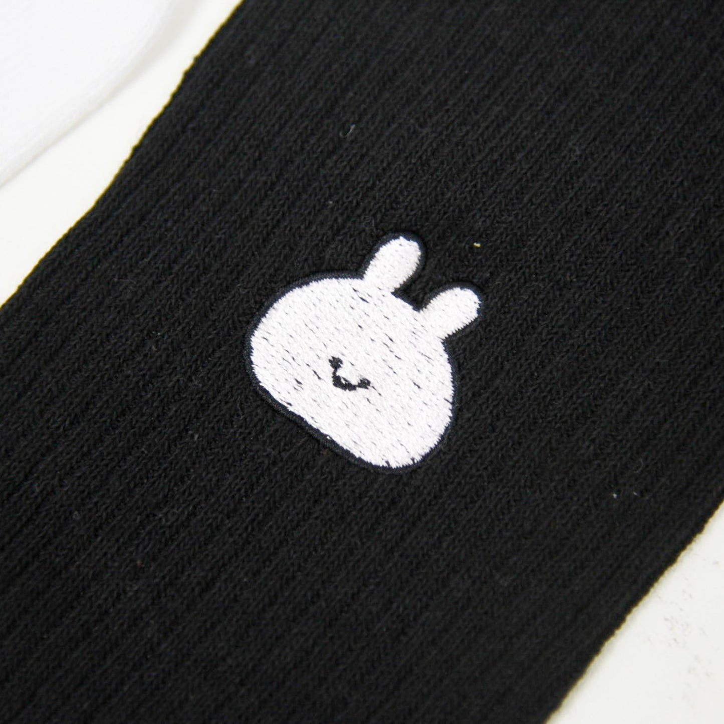 [<tc>ASAMIMI-CHAN</tc>] Asamimi one-point embroidery socks (23-25cm) (ASAMIMI BASIC 2024 JULY) [shipped in late September]