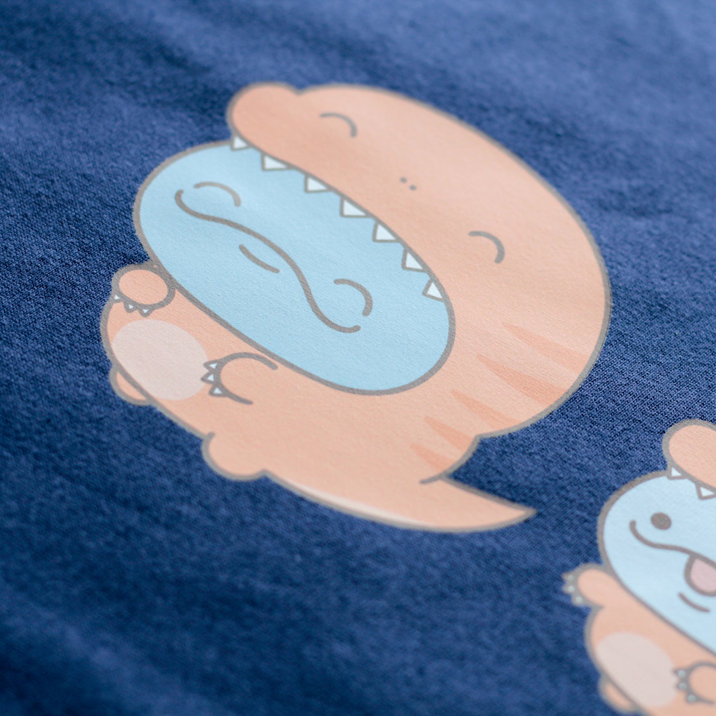 [OYAKOIRUKA] Dinosaurier-Print-T-Shirt (mit Bromid) [Versand Mitte Oktober]