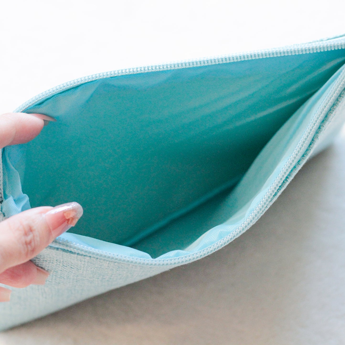 【親子イルカ】フラットポーチ【12月中旬発送】