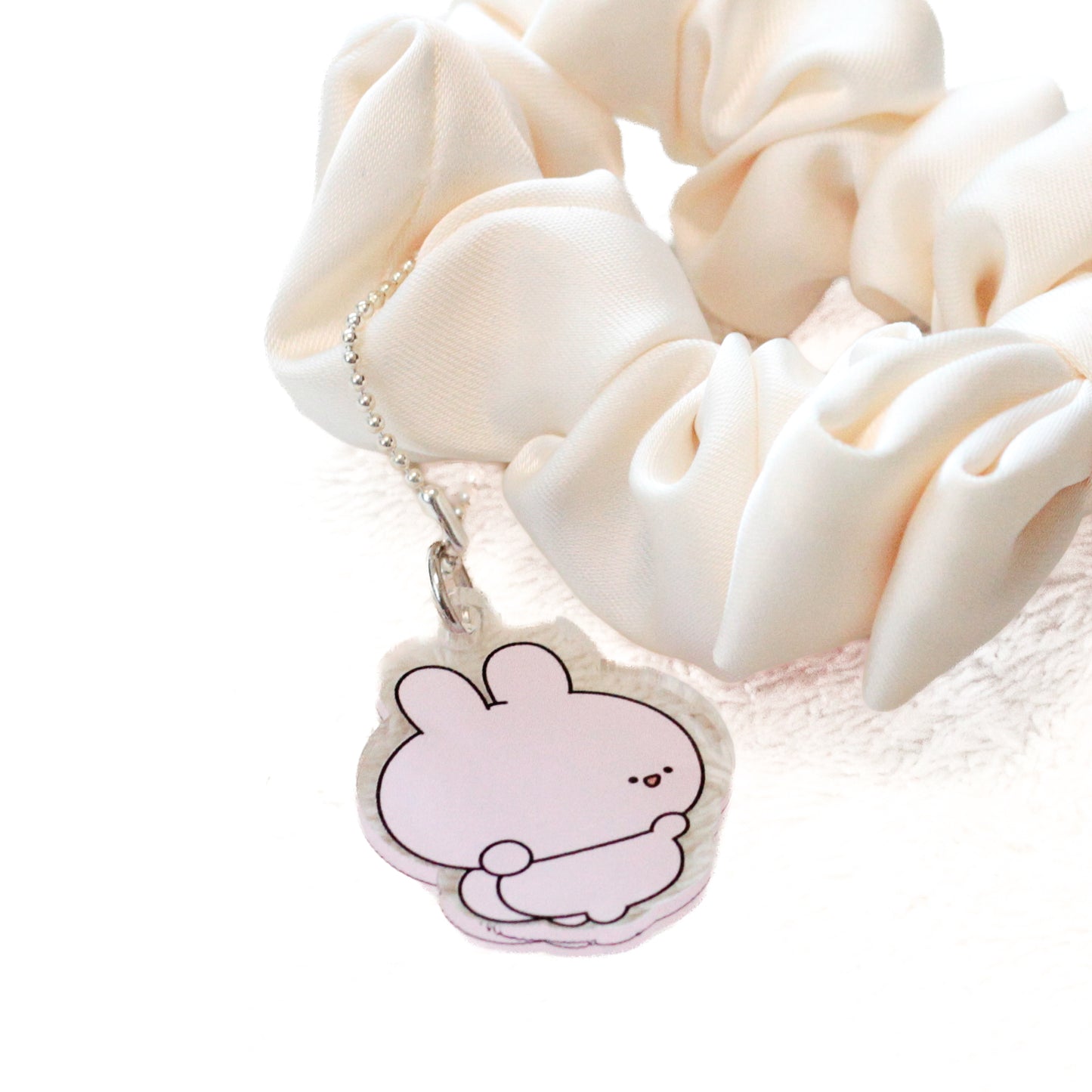 [ASAMIMICHAN] Quantità limitata❣️Scrunchie con fiocco e ciondolo in acrilico [Spedizione a fine settembre]