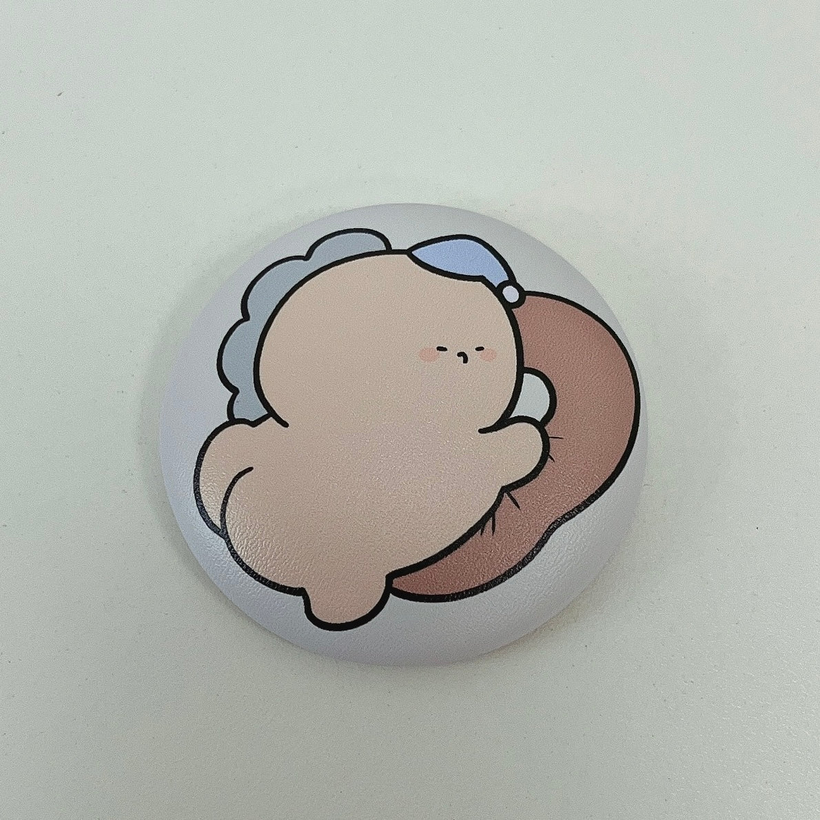 [KOMARIZAURUSU] Badge Puni Puni Butt Puni Can [Expédié à la mi-octobre]