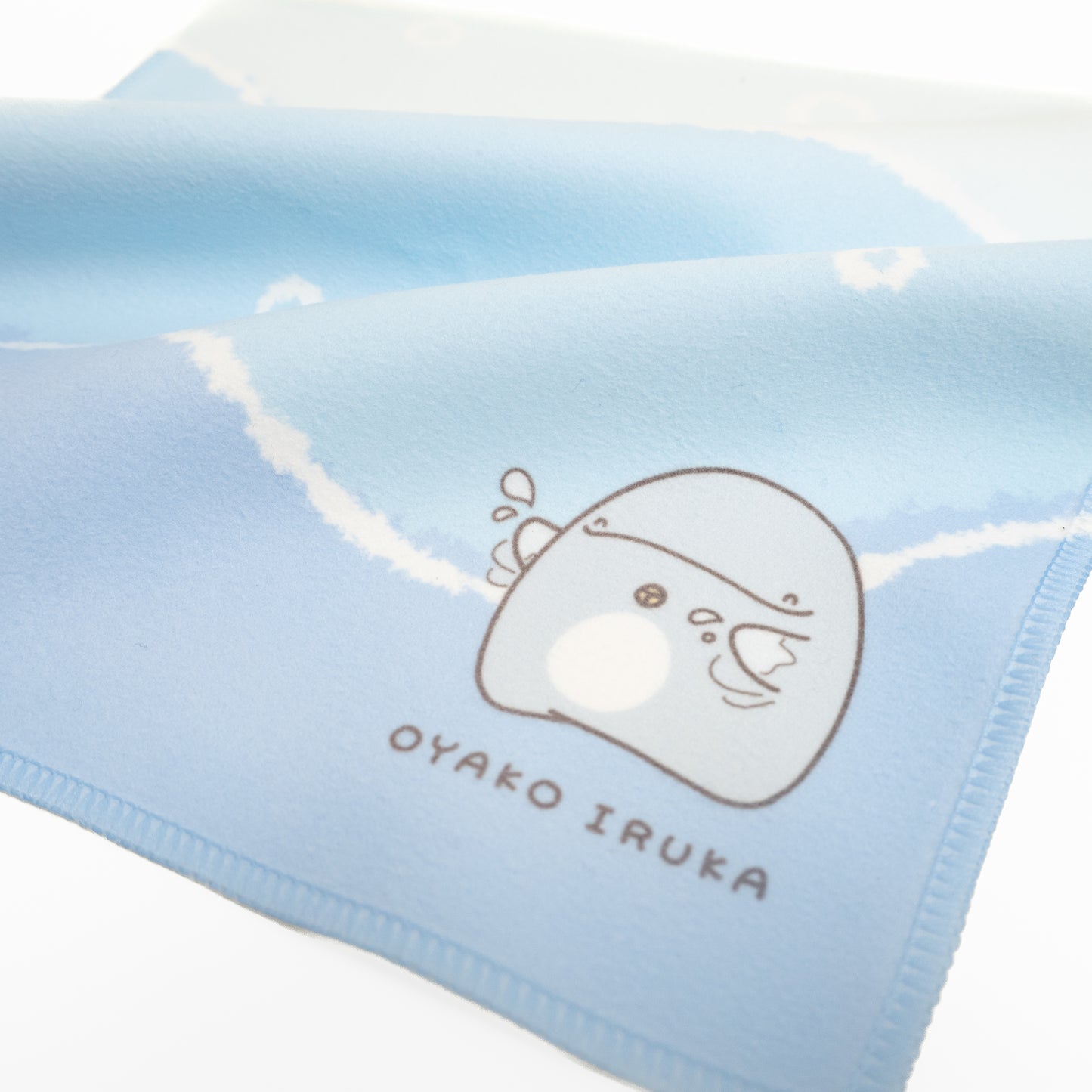 [Parent and child dolphin] Handkerchief towel