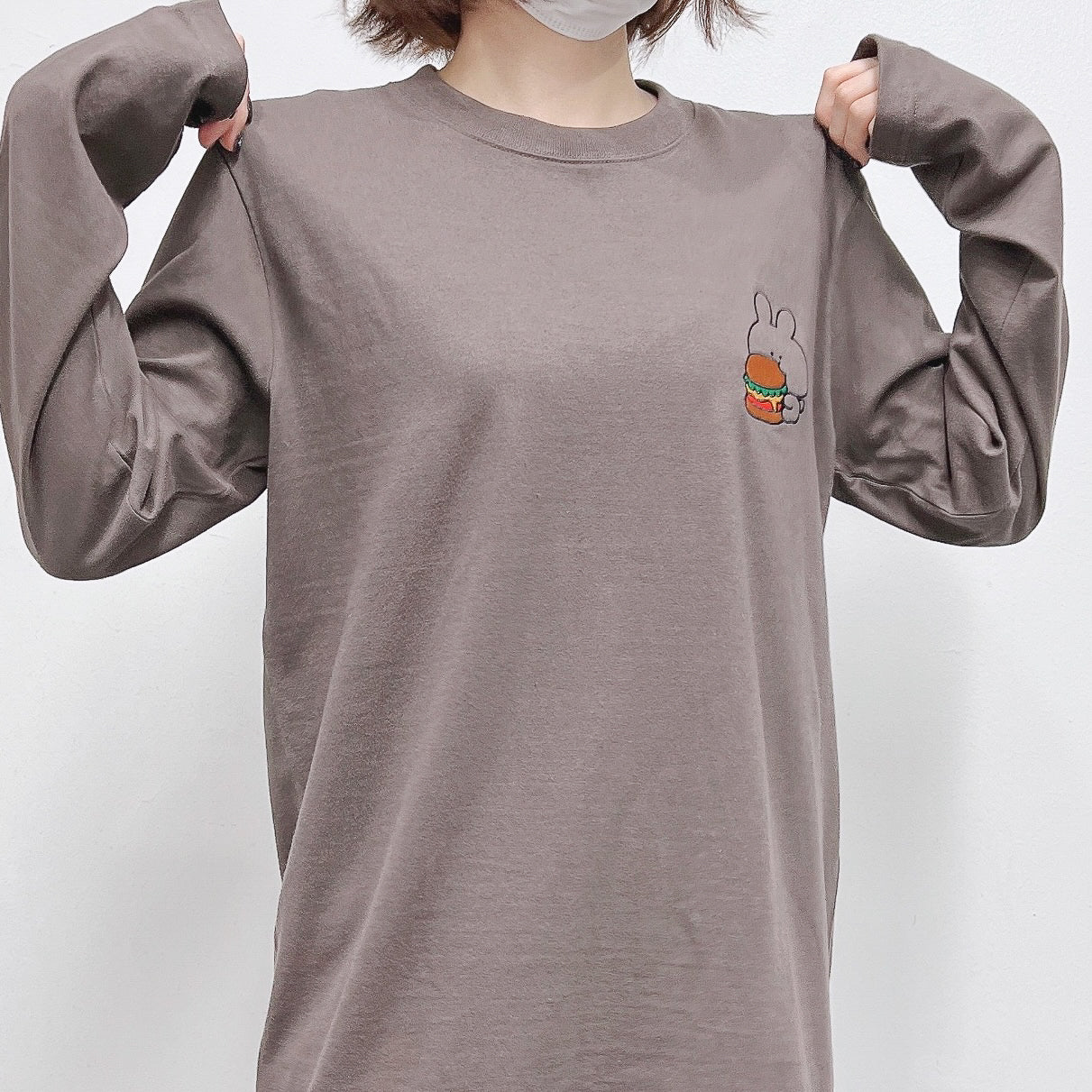 【あさみみちゃん】長袖刺繍Tシャツ（ハンバーガー）【8月中旬発送】